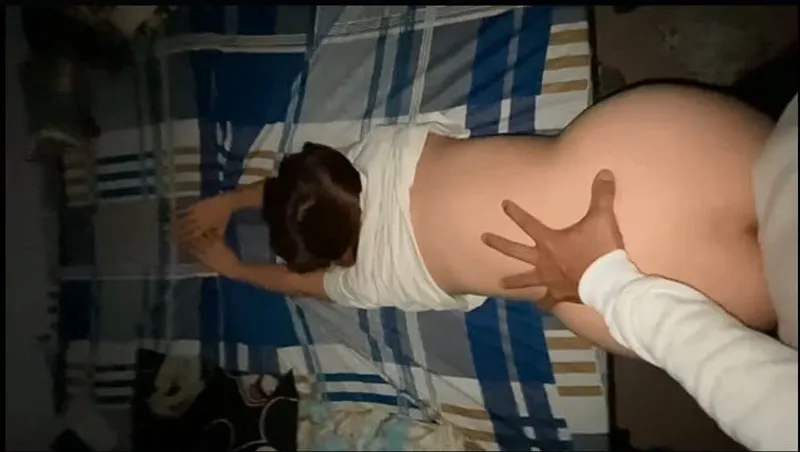 Lên giường với em gái dâm đãng và cái kết