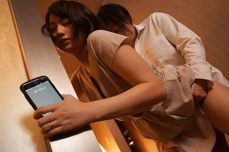 Vợ đi họp lớp rồi đụ với nyc mặc cho ông xã ở nhà chờ