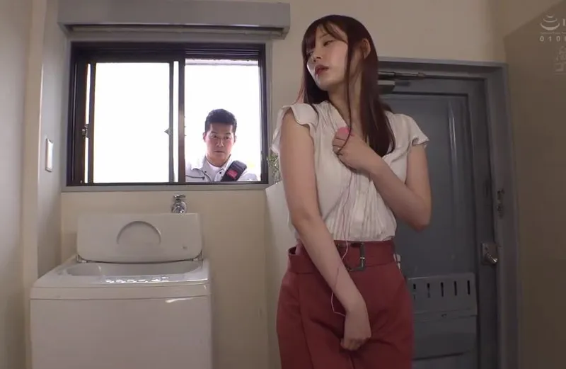 Bị người chồng hờ hửng vợ nắc với anh kỹ thuật chung cư đến mang bầu